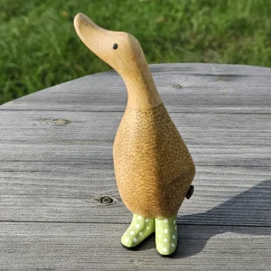 Liten Anka i bambu  - gröna stövlar - Dinky Ducks
