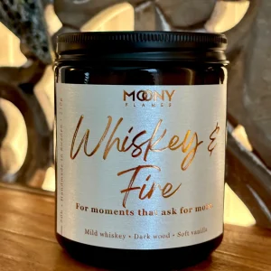 Whiskey & Fire – Doftljus med whiskey, rök & sandelträ
